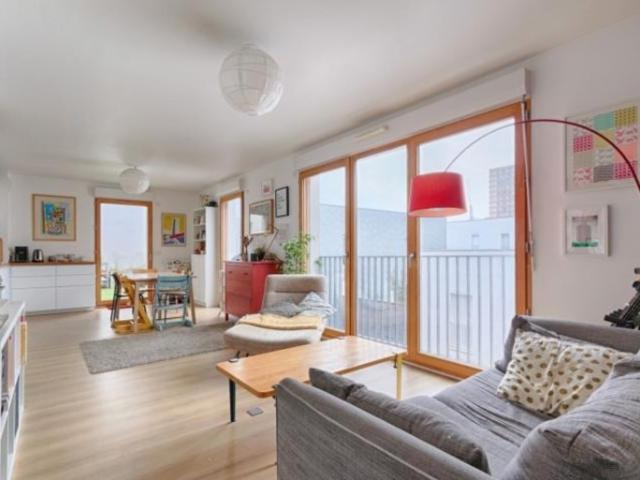 Appartement 4 pièces de 85,6 m² à Aubervilliers 93
