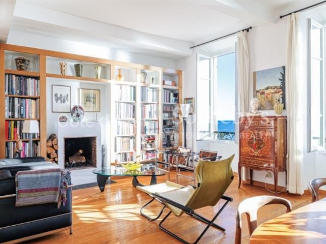 Appartement 4 pièces de caractère au cœur de Nice avec vue mer exceptionnelle