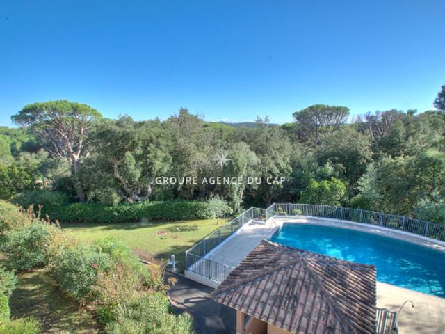 APPARTEMENT 4 PIECES DERNIER ETAGE STANDING SAINT RAPHAEL