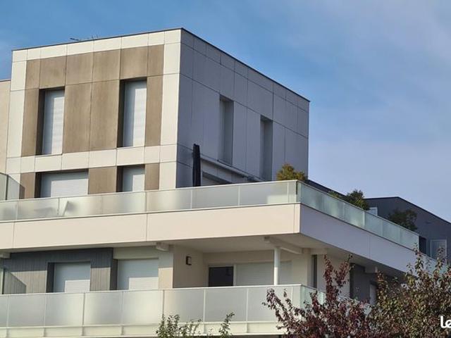 Appartement 4 pièces duplex en attique