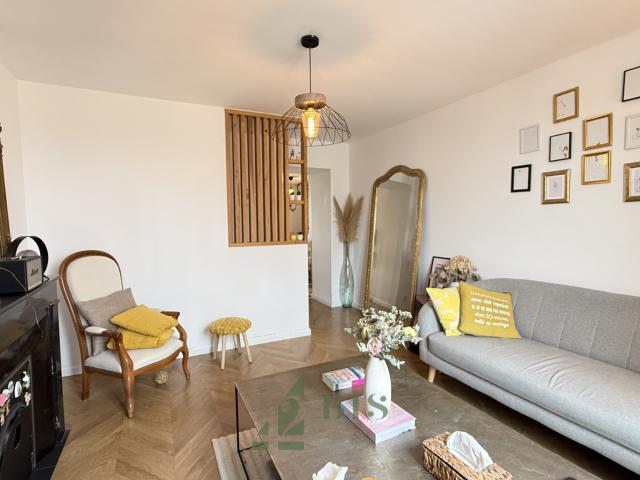 Appartement 4 pièces en duplex balcon et cave