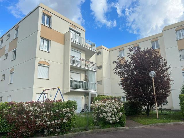 Appartement 4 pièces Jardin CHATOU 2 place de parking