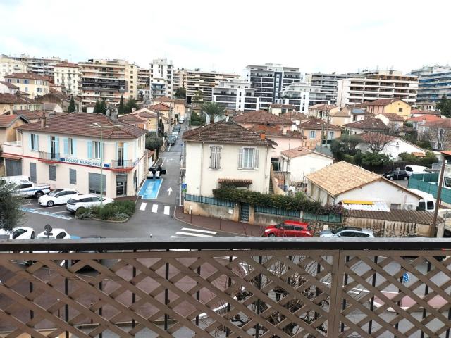 APPARTEMENT 4 PIECES LE CANNET