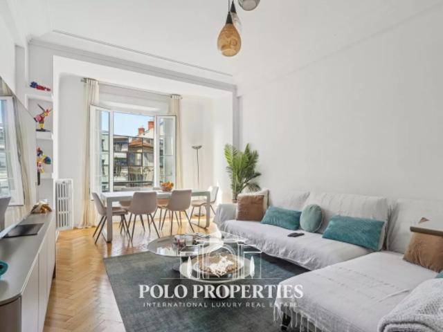 Appartement 4 pièces lumineux Carré d'Or