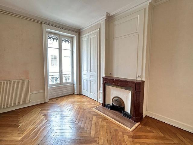 Appartement 4 pièces – LYON
