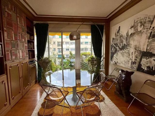 Appartement 4 pièces meublé de standing – 110 m² avec balcon filant et vues dégagées sur l'Ouest parisien – Bail Code Civil