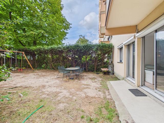 APPARTEMENT 4 PIECES MONTROUGE JARDIN GARAGE