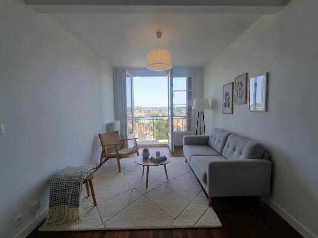 APPARTEMENT 4 PIÈCES – MONTREUIL – DERNIER ÉTAGE – VENDU LOUÉ