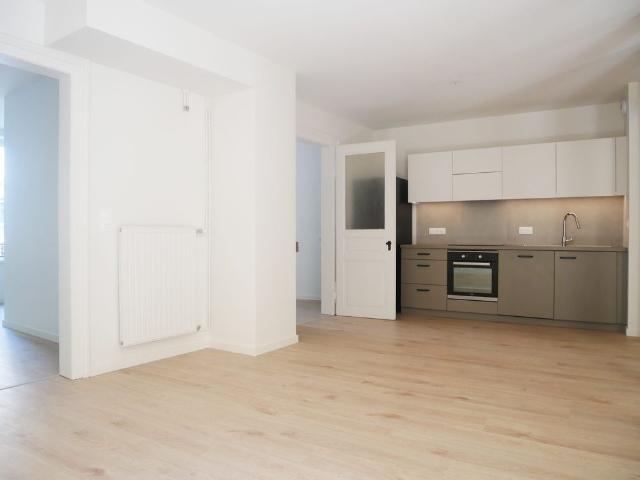 Appartement 4 pièces moderne / Centre rue du Dragon