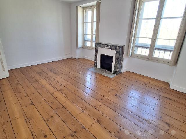 Appartement 4 pièces QUARTIER QUINCONCES