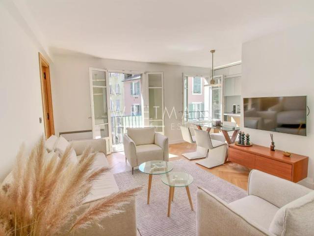 Appartement 4 pièces rénové avec balcon Nice Vieille Ville 67m² Nice