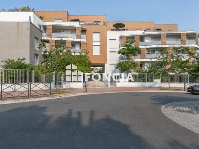 Appartement 4 pièces récent avec jardin Quartier du Lycée DESCARTES