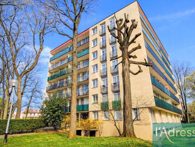 Appartement 4 pièces Résidence 'La Theuillerie' Calme, verdure et beaux volumes Ris Orangis