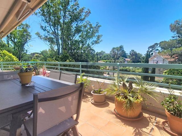 Appartement 4 Pièces, Saint Raphaël Proche Des Golfs De Val. 85m² Saint Raphaël