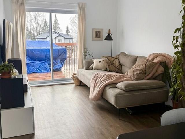 Appartement 4 1/2 à Louer