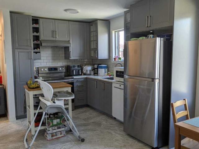 Appartement 4 1/2 Style Condo Ville Émar