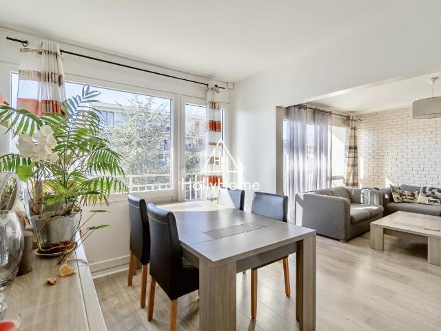 Appartement 4 5 pièces avec grand balcon, cave et parking – Vélizy Villacoublay