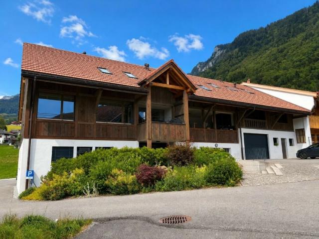 Appartement 4.5 pièces à CHF 1'960. /mois charges comprises