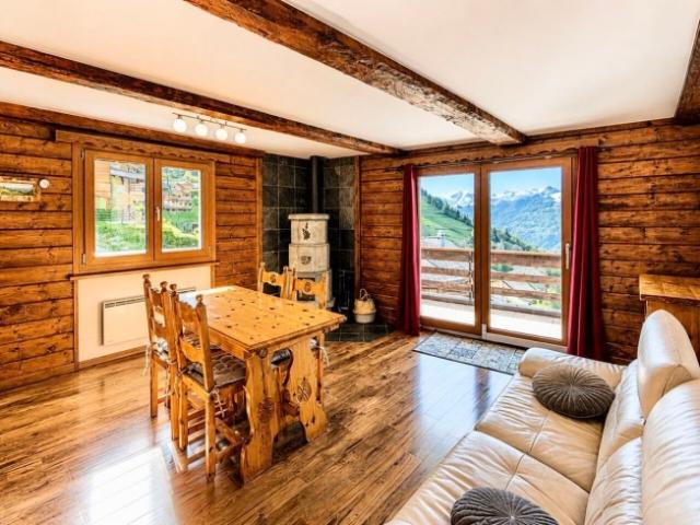 APPARTEMENT 4,5 PIÈCES D'EXCEPTION AVEC VUE PANORAMIQUE SUR LA VALLÉE