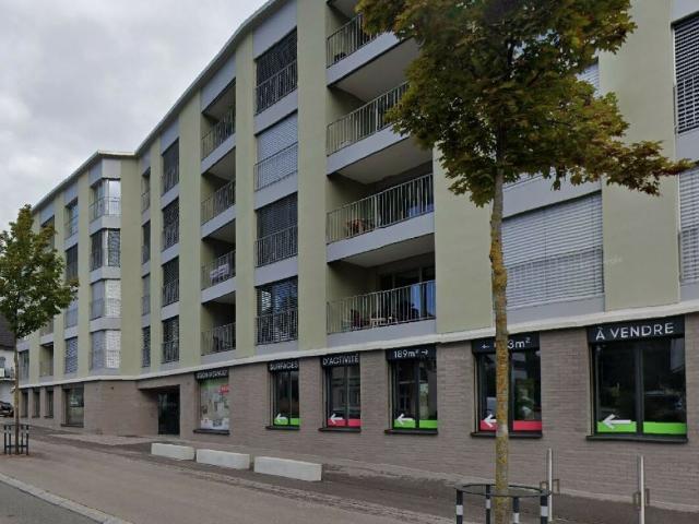 Appartement 4.5 pièces récent à CHF 2'305. /mois charges comprises
