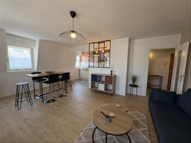 Appartement 4ème étage 64 m2 3 pièces Meublé
