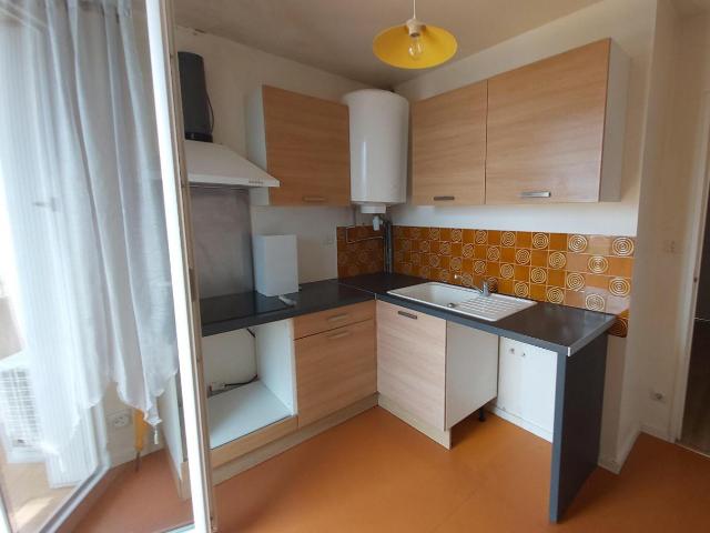Appartement, 51m² 2 pièces, en location à Beziers617 € par mois
