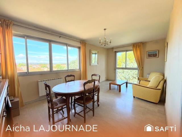 Appartement 54m2 Dernier étage vue et ascenseur !