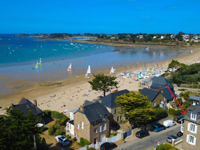 Appartement avec terrasse en bord de mer