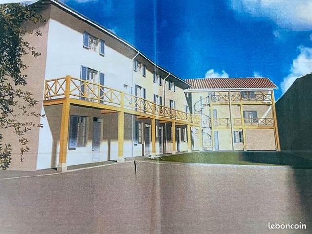 Appartement 595 m² PONT DE VEYLE