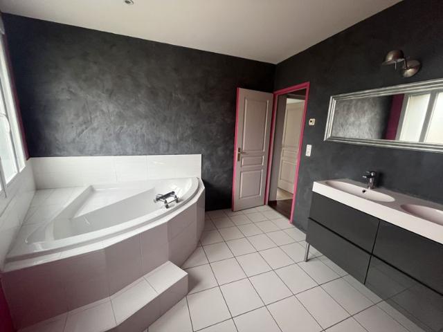 Appartement 5 chambres refait à neuf