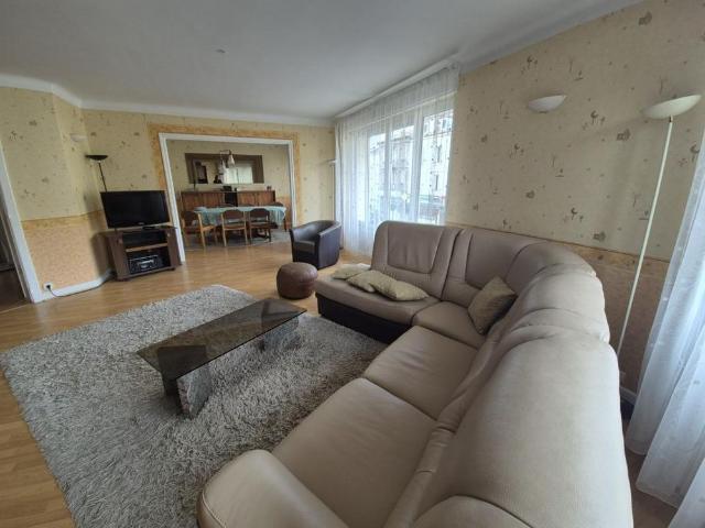APPARTEMENT 5 pièce s 124m²