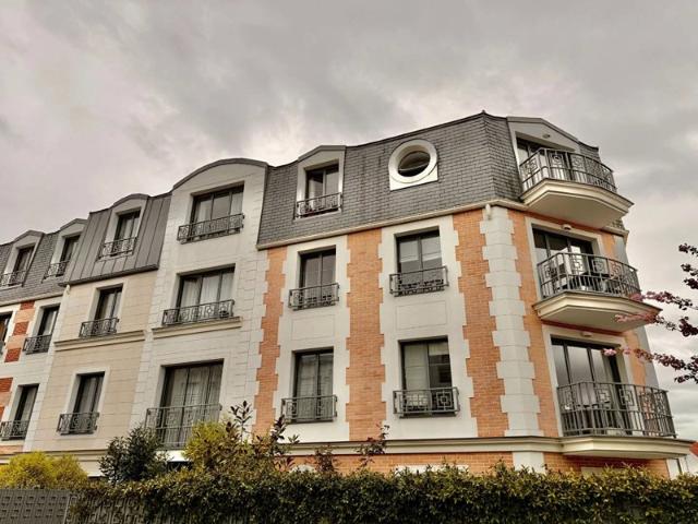 Appartement 5 pièce s 134,84 m² Asnières Bac