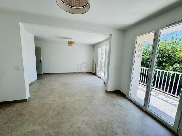 Appartement 5 pièce s 4 chambre s 90.04 m²