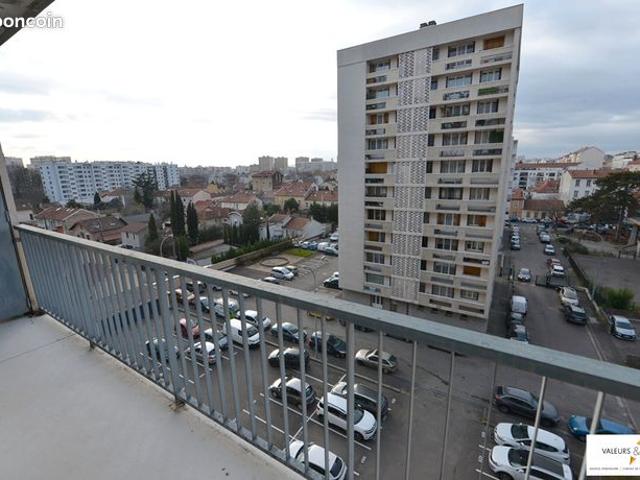 Appartement 5 pièces 67 m²