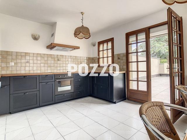 Appartement 5 pièces 66 m²