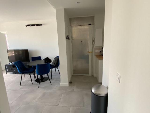 Appartement 5 pièces, 69 m² à louer à Bron 69500
