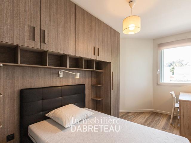 Appartement 5 pièces, 73 m² à louer à Lyon 7 69007