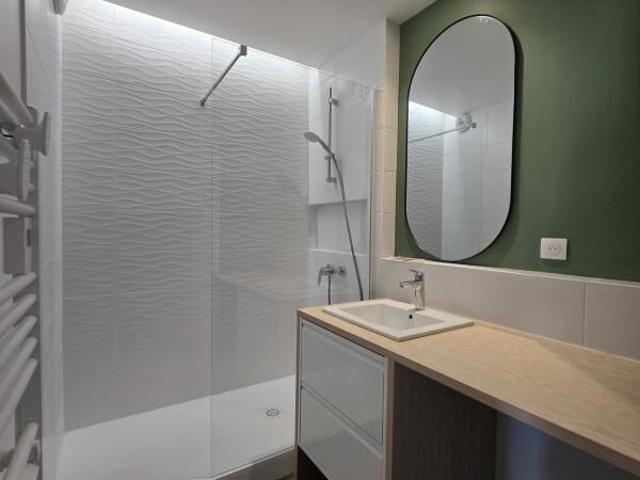 Appartement 5 pièces, 71 m² à louer à Nancy 54000