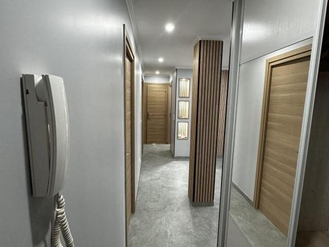 Appartement 5 pièces, 72 m² à louer à Vénissieux 69200