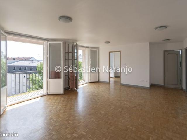 Appartement 5 pièces 77 m²