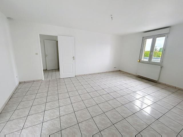 Appartement 5 pièces, 75 m² à louer à Reims 51100