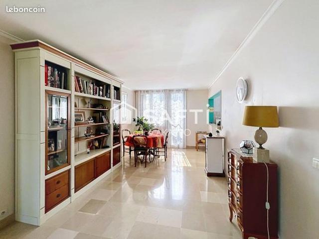 Appartement 5 pièces 75 m²