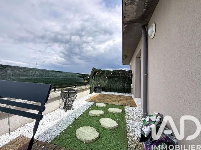 Appartement 5 pièces, 76 m² à louer à Corbeil Essonnes 91100
