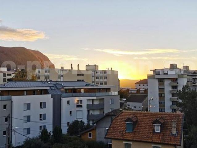 Appartement 5 pièces 76 m²