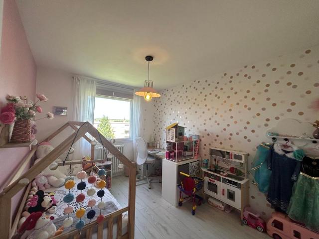 Appartement 5 pièces, 83 m² à louer à Neufchef 57700