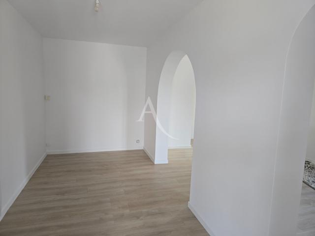 Appartement 5 pièces, 80 m² à louer à Carmaux 81400