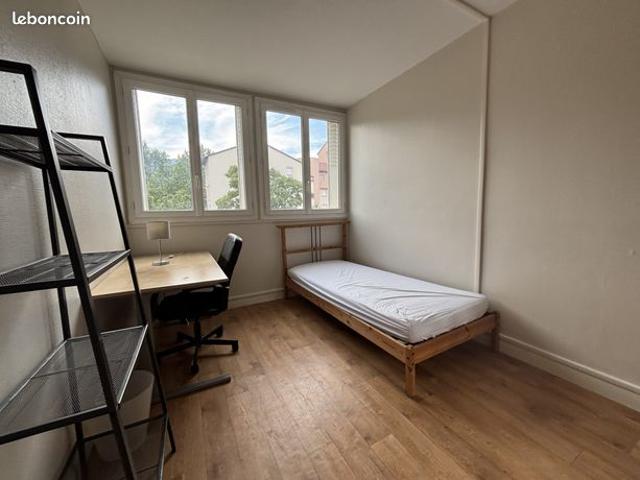 Appartement 5 pièces 80 m²