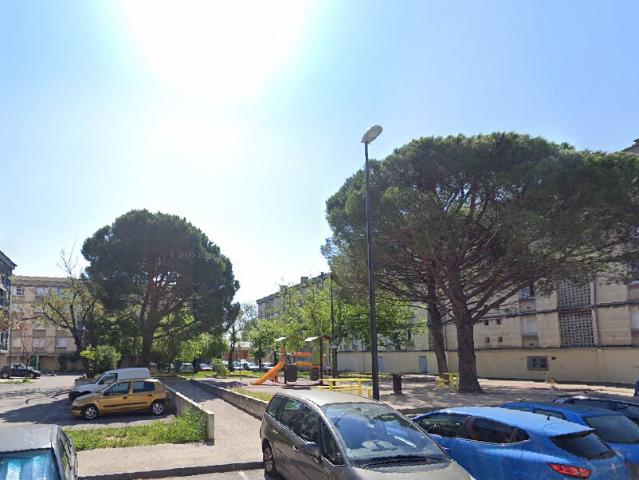 Appartement 5 pièces, 81 m² à louer à Avignon 84000