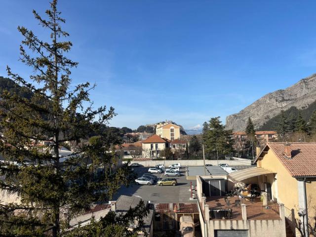 Appartement 5 pièces 82 m²