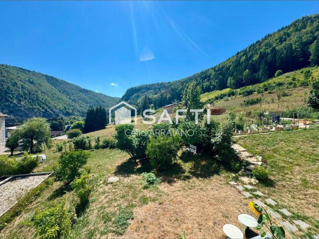 Appartement 5 pièces, 84 m² à louer à Hauts de Bienne 39400